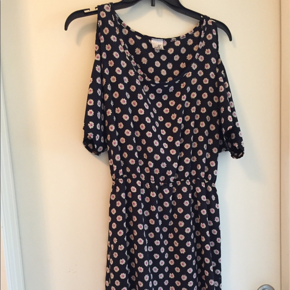 Shoulders showing dress